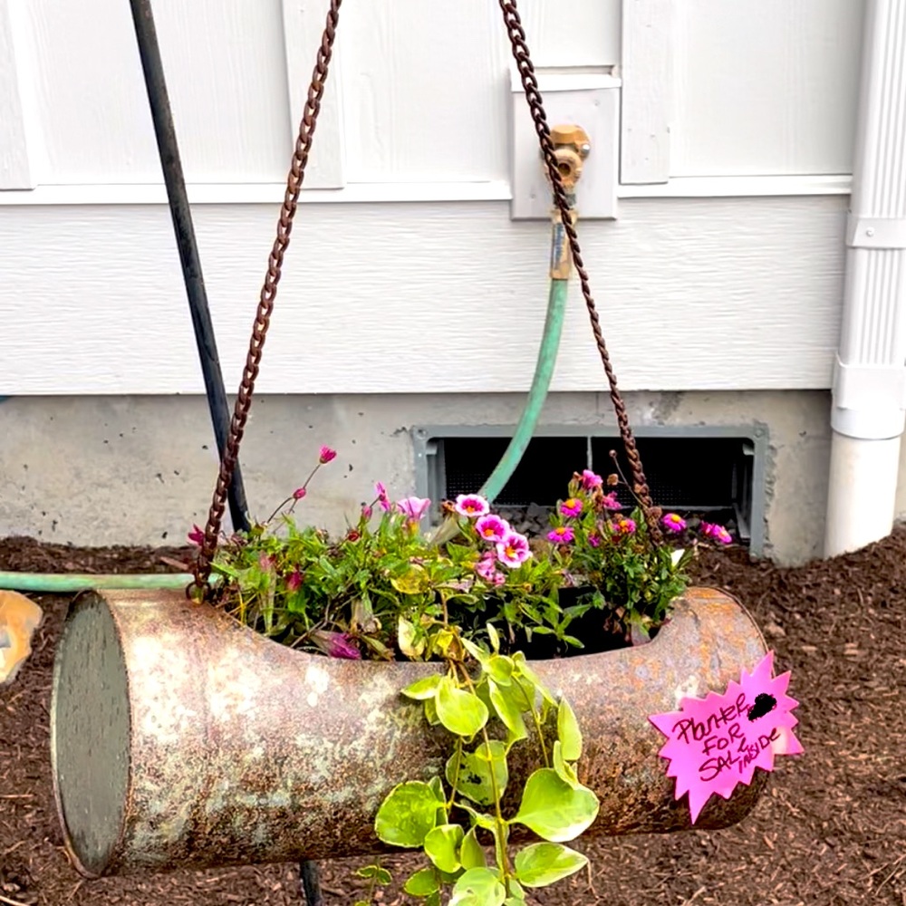 Rusty Metal hanging planter